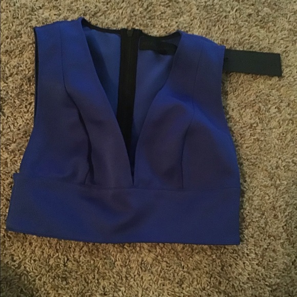 Kendall and kylie blue plunge crop top size small - Picture 2 of 4